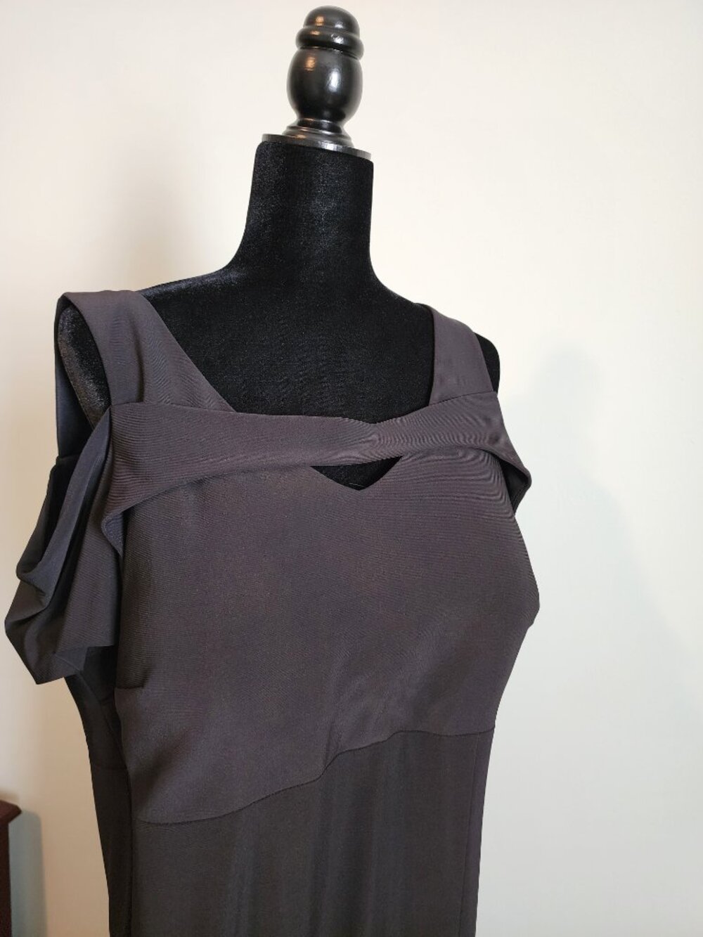 Nightway Long Cold-Shoulder Dress size 16 W - Picture 3 of 9
